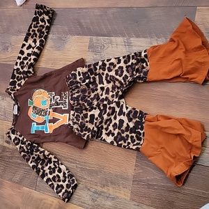 Love fall toddler bellbottom and leopard set sixe 12 to 18 months or XXS